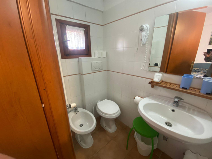 Bathroom 3, Da Nonna Gina, L'Aquila