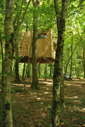 Others 2, Cabanes Espace Fouletot, Jura