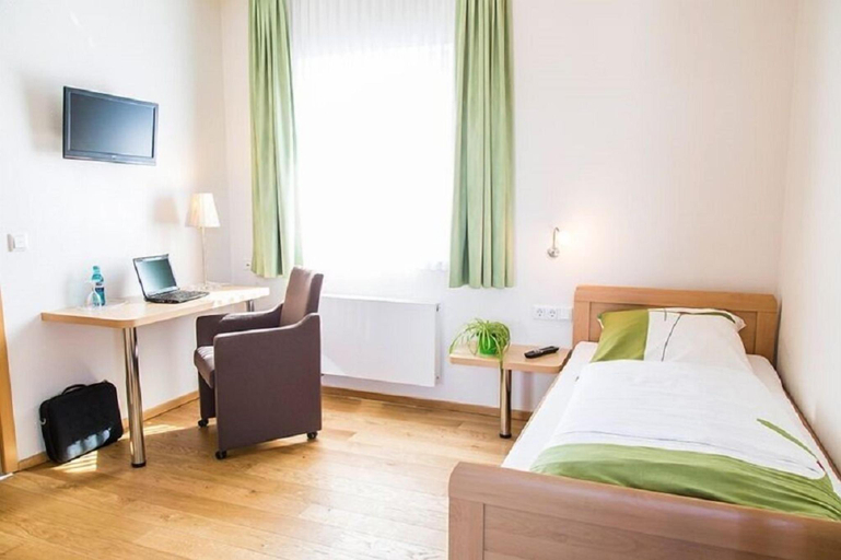 Bedroom 2, Hotel Franke, Borken