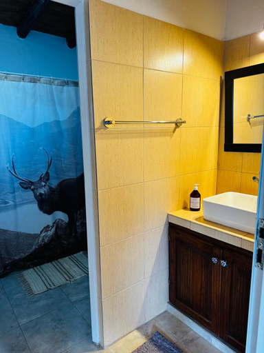 Bathroom 3, El Vigia del Valle, Tafí del Valle
