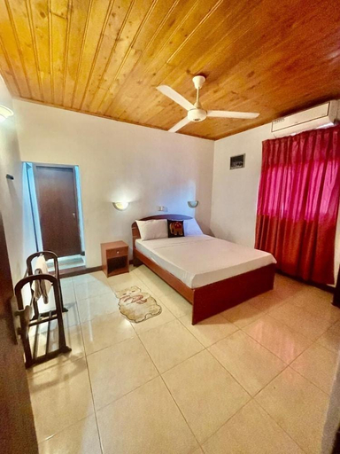 Bedroom, Tamarind Tree Inn., K.F.G. & G. Korale