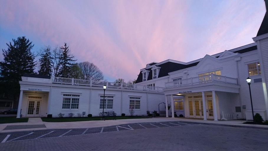 Exterior & Views 1, Mills Park Hotel, Greene