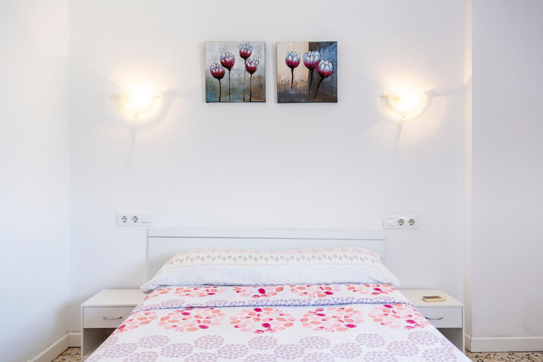 Others 4, Hostal Moya, Almería
