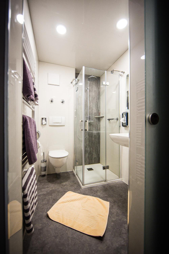 Bathroom 3, Hotel Rossle, Ludwigsburg