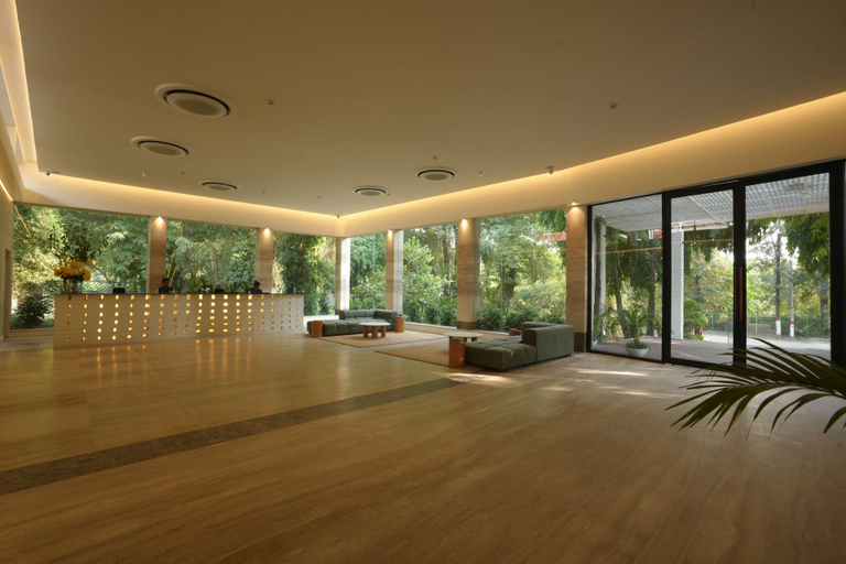 Public Area 5, Resort Country Club, WorldHotels Distinctive, Gurgaon
