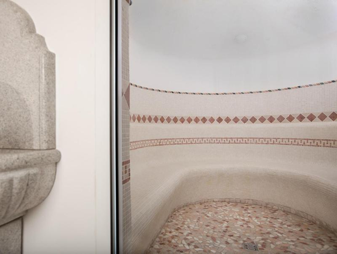Bathroom 3, Hotel Seppi, Bolzano