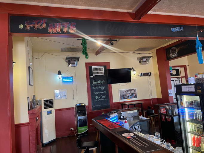 Food & Drinks 4, Royal Mail Hotel - Meekatharra, Meekatharra