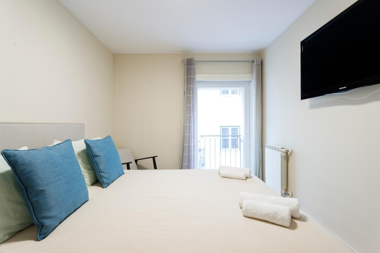 Bedroom 2, Shared Accommodation in Bairro Alto - Chiado, Lisbon
