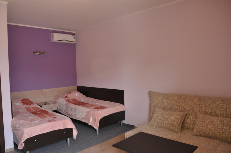 Others 5, Sedmoe Nebo, Gelendzhik gorsovet