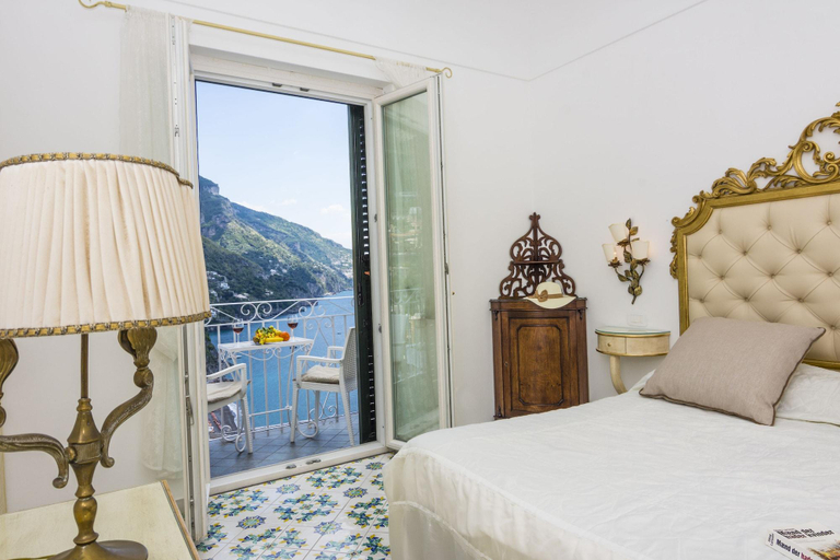 Bedroom 3, Hotel Reginella, Salerno