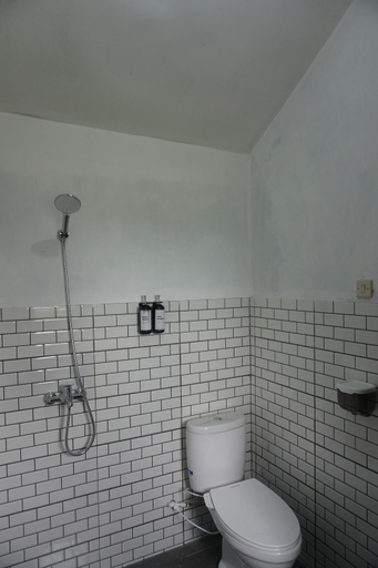 Bathroom 5, Le Desa Resort Syariah, Wonosobo