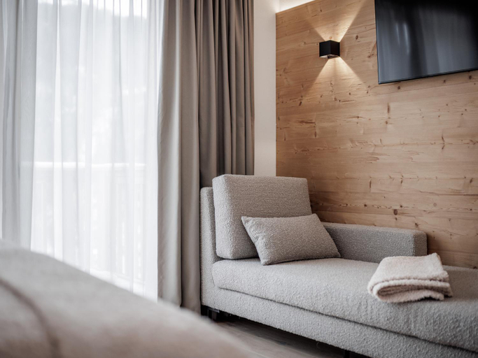 Others 3, Leni Mountain Lodge, Imst