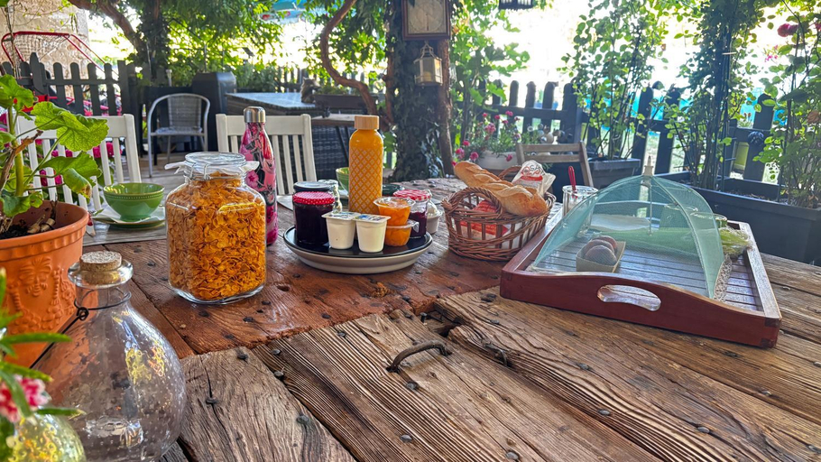Food & Drinks, Chambre d'hote SOJANI, Saône-et-Loire
