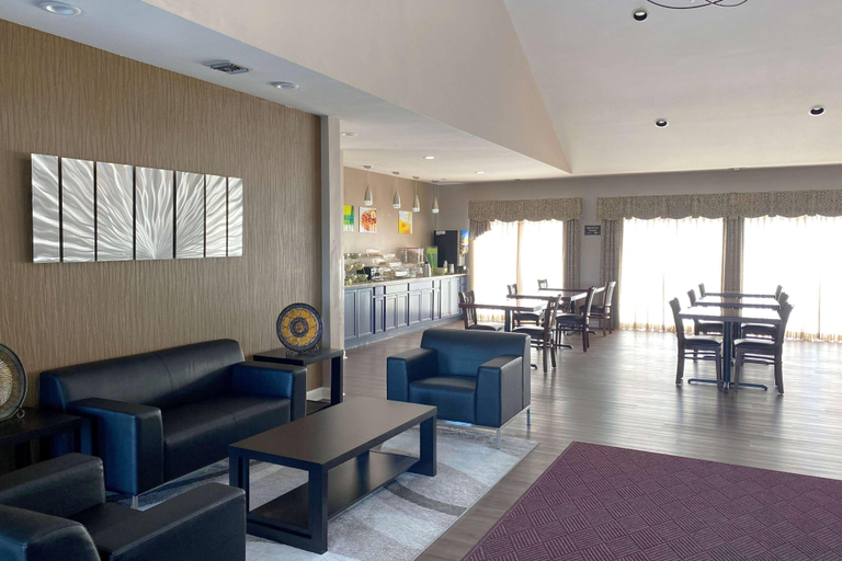 Public Area 2, AmericInn by Wyndham Fort Atkinson, Jefferson
