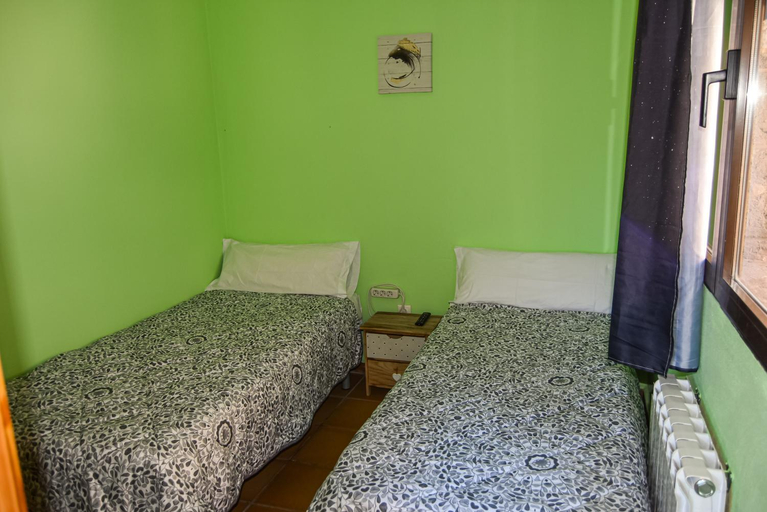 Bedroom 2, Albergue de Aliaga, Teruel