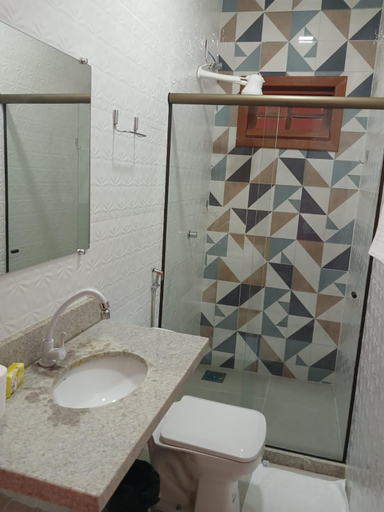Bathroom 3, Pousada Jubarte, Serra