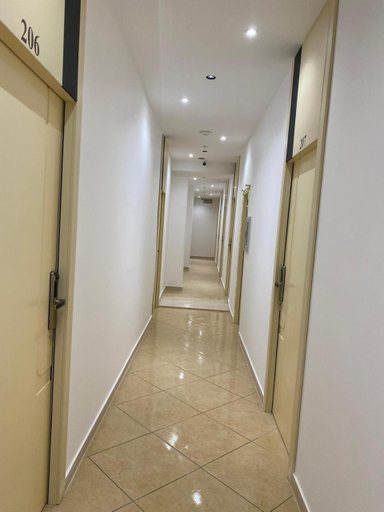 Others 5, Hotel Balili, Vlorës
