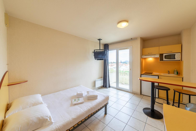 Bedroom 2, Residence Columba - Apparts meubles Agen Sud, Lot-et-Garonne