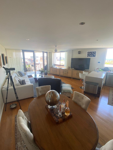 Others 3, It's Paradise Here, Private Room with Breakfast and 2 cats, Wollongong - Inner