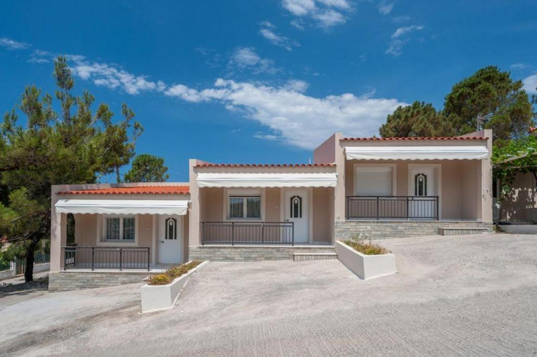 2, Iliovasilema Houses, North Aegean