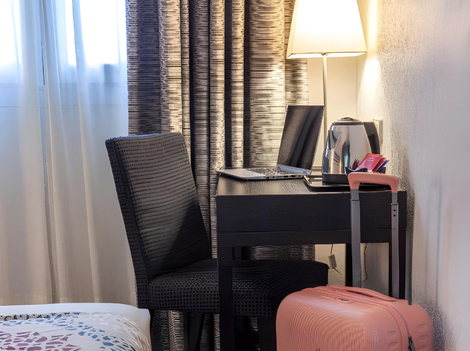 Bedroom 3, Hotel Macia Plaza, Granada