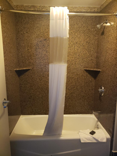 Bathroom 4, Portofino Inn Burbank, Los Angeles