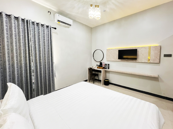The King Hotel Room Type - Double Standard Room