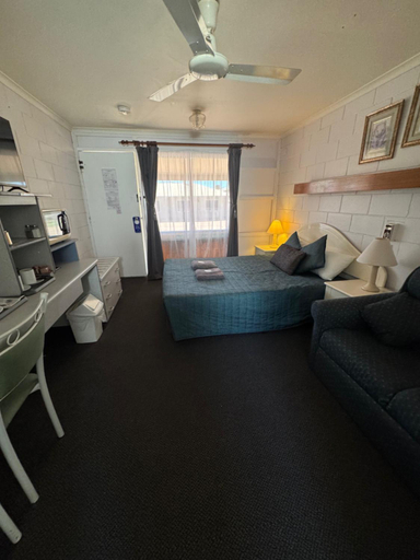 Others 2, Warrego Motel, Murweh