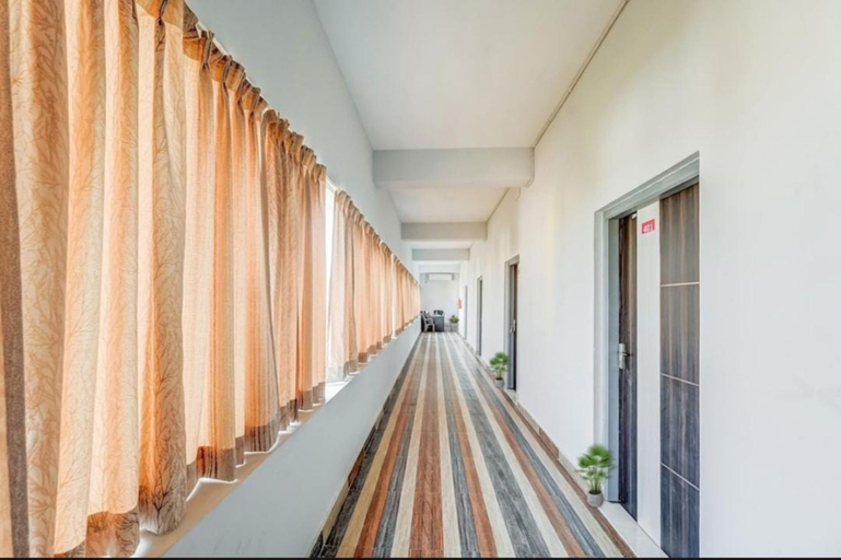 Public Area 3, Goroomgo Sri Krishna Palace Bhubaneswar, Khordha