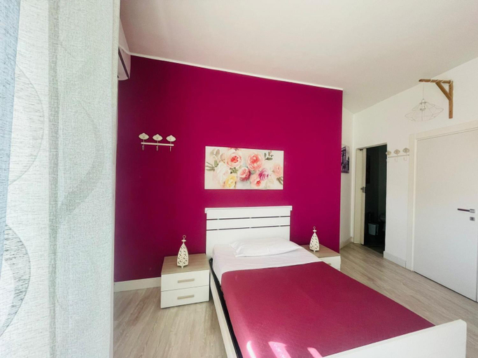 Bedroom 2, La Dama dell'Etna, Catania