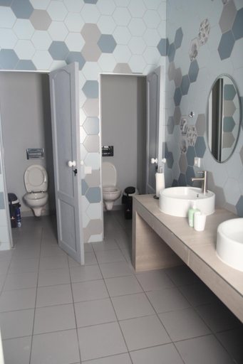 Bathroom 3, Hotel Kuptsov Sorokinykh, Yaroslavskiy rayon