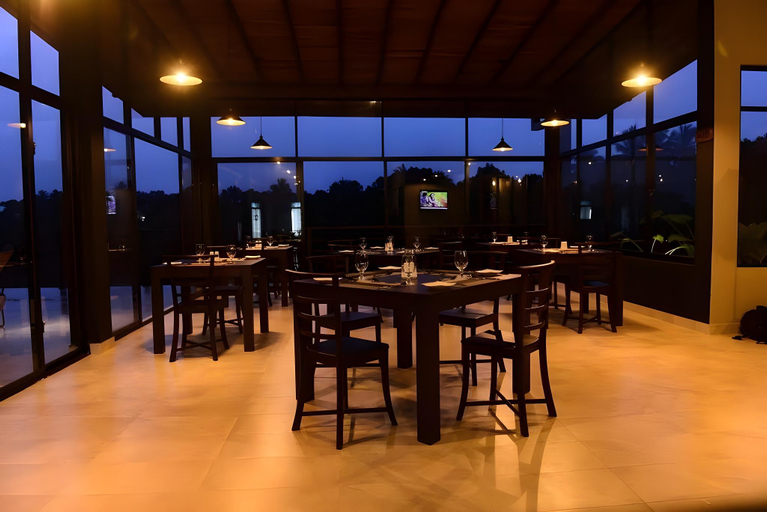 Food & Drinks 4, Pine Hill Residence, K.F.G. & G. Korale