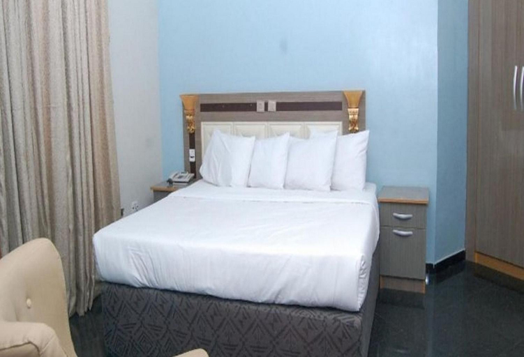 Others 3, Royal Park Hotel Suite - Guest Room, Oshimili South