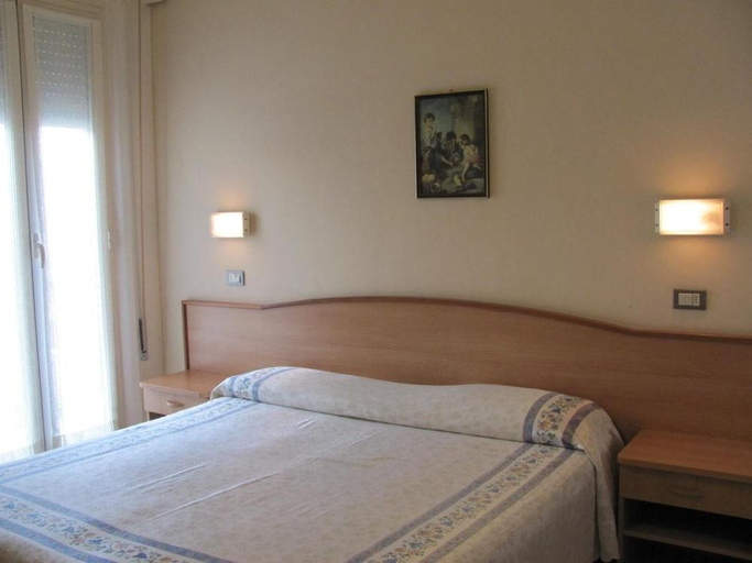 Bedroom 2, Albergo Moretti, Ancona