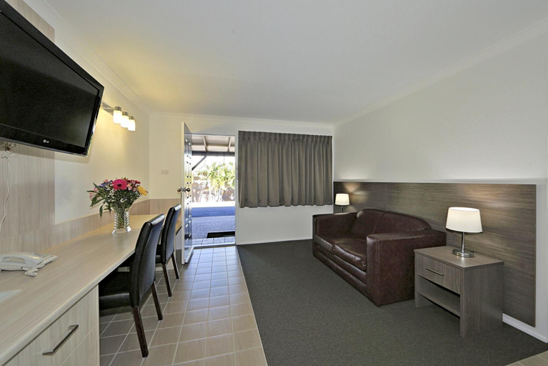 Bedroom, Smart Motels Bert Hinkler , Bundaberg