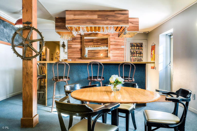 Others 5, Manitonga Hostel, Les Laurentides