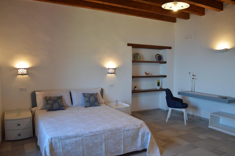 Bedroom 2, Antico Casolare - Trekking lovers vacation homes with splendid views, Salerno