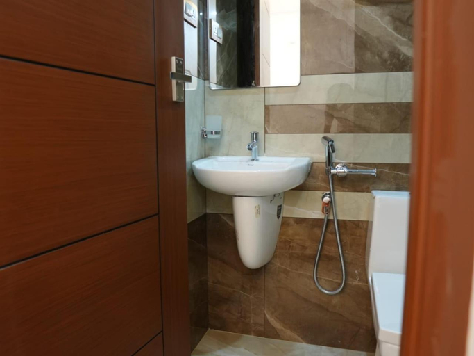 Bathroom 2, Neom's Golden Gate, Ernakulam