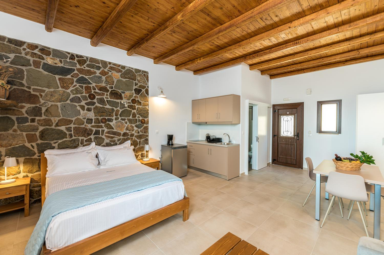 Bedroom 3, Enastron Apartments, Crete