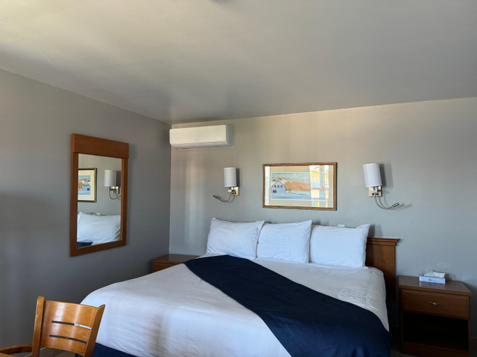 Bedroom 2, Hotel-Motel Fleur de Lys, Le Rocher-Percé