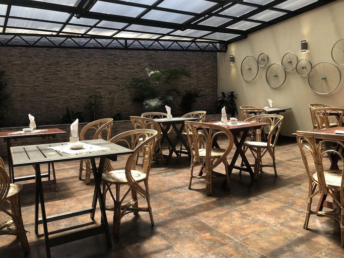 Food & Drinks 4, First Palermo Hotel, Distrito Federal