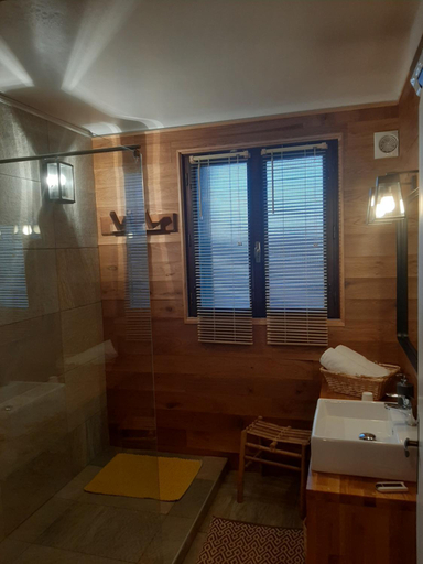 Bathroom, Chambre Candesie, Hautes-Pyrénées