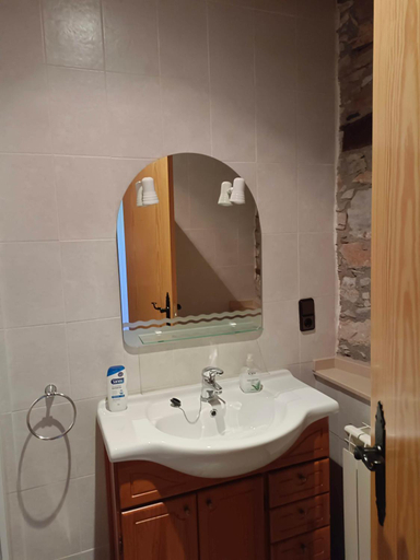 Bathroom, casa rural San Vicente Borrenes, León