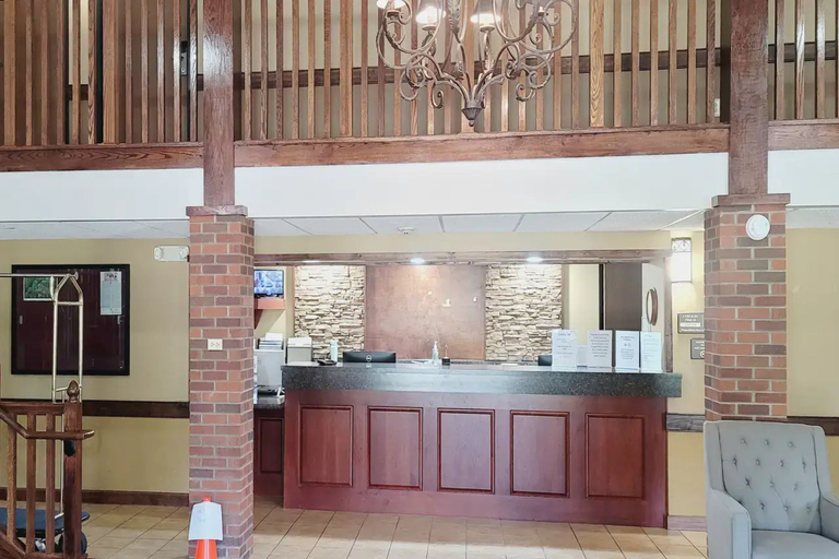 Public Area 2, University Inn, Cleveland