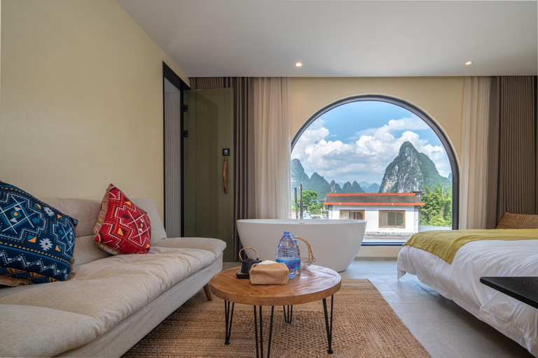 Bedroom 3, Yangshuo Vison Clound Hotel, Guilin
