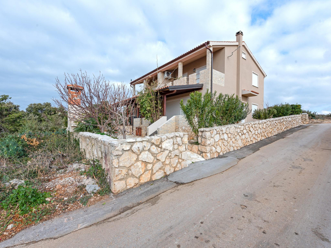 Others 4, Holiday Home Mandre near Stunning Beaches, Pag