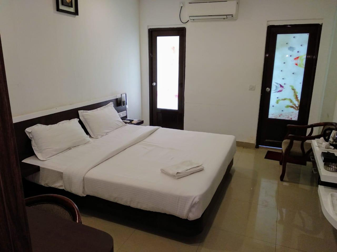 Bedroom 2, Hotel Landmark, Khordha
