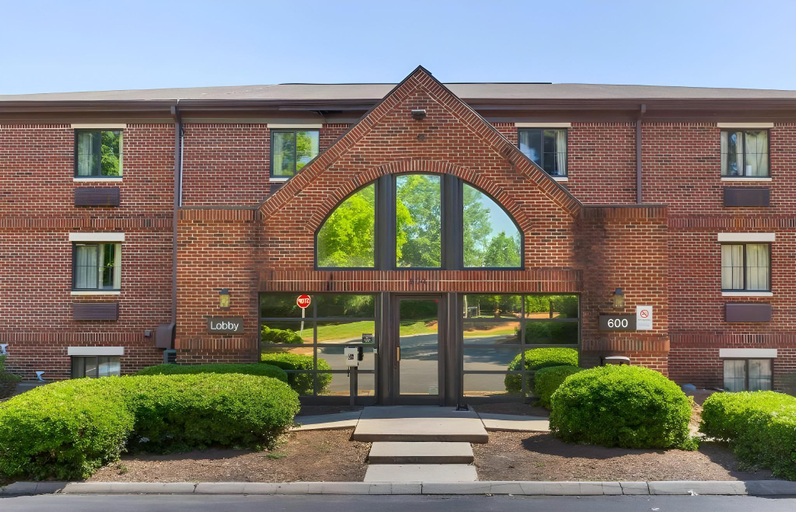 Others 5, Suburban Studios Cary – RDU Airport, Wake