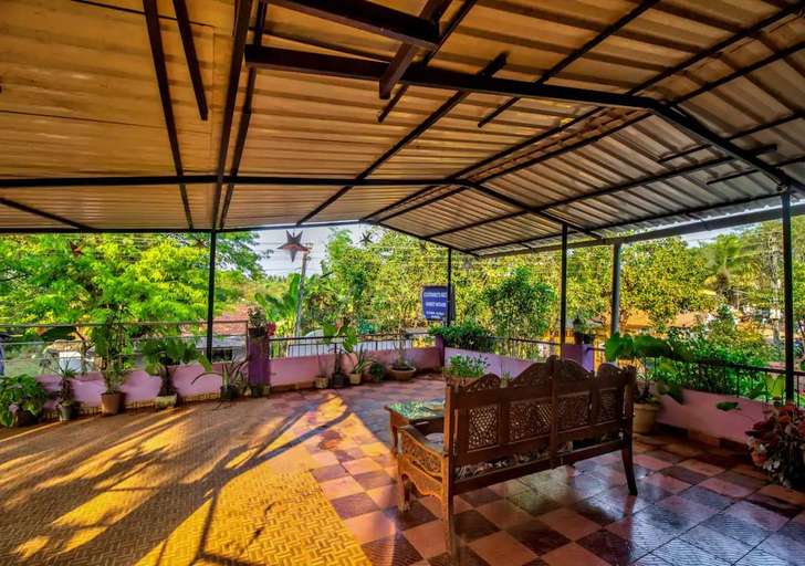 Others 5, Azure De Goa, North Goa
