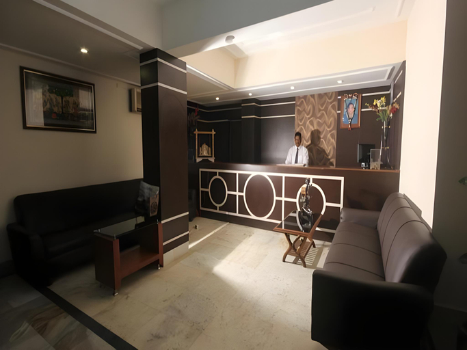 Others 5, Hotel Urmee, Cuttack